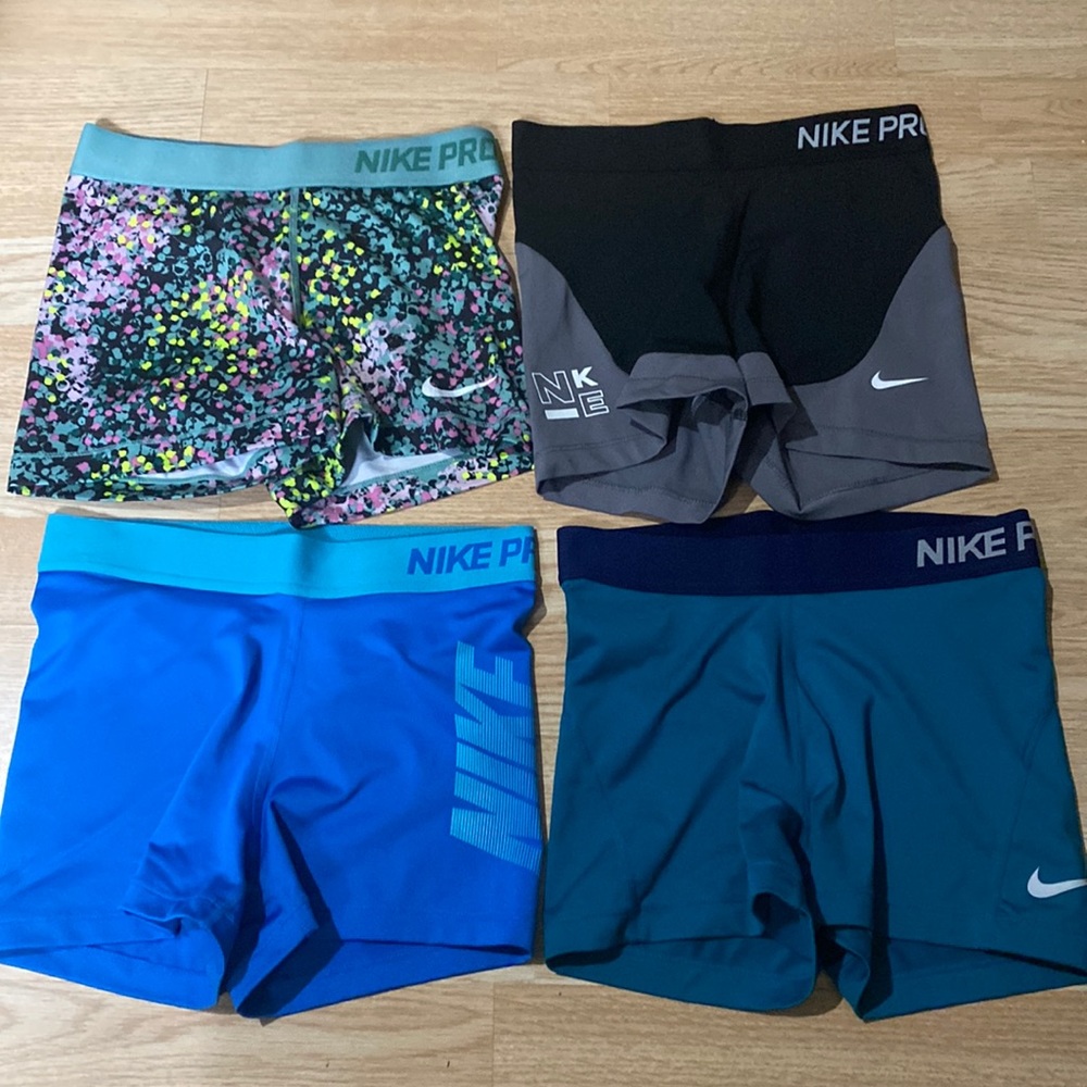 Nike pro shorts size S
